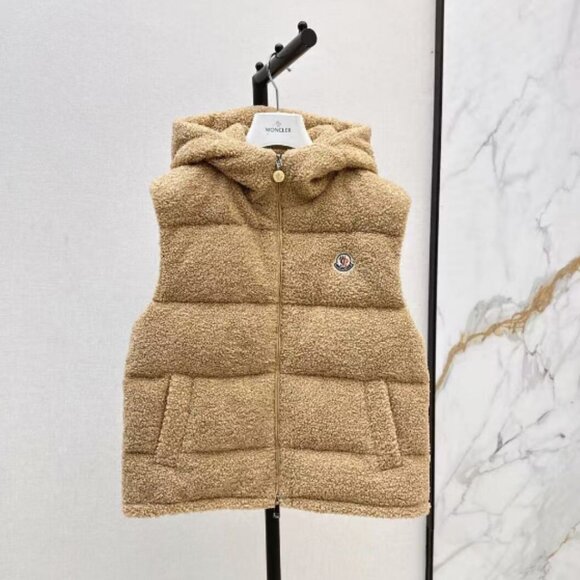 MC 25Ss Lambskin Pullover Down Jacket, brand new and unopened by the owner - Picture 2 of 4